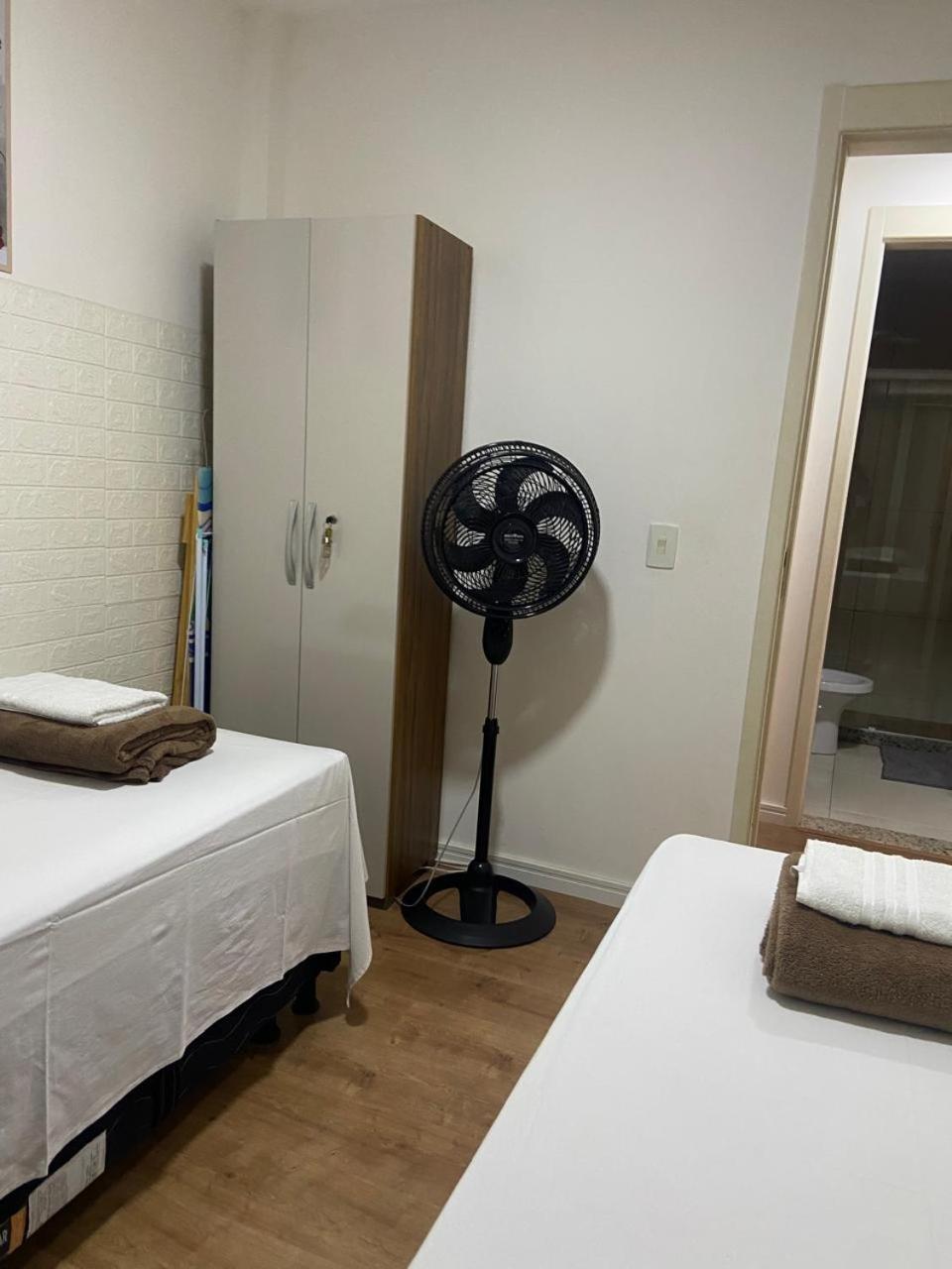 Apartamento 2 Quartos C/ Vaga De Estacionamento Серра Екстер'єр фото